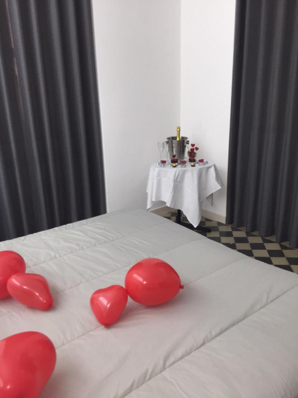 Villa Adelaide Suite & Room Torre A Mare Exterior photo